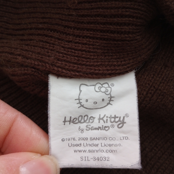Hello Kitty Kids Beanie - Picture 2 of 2